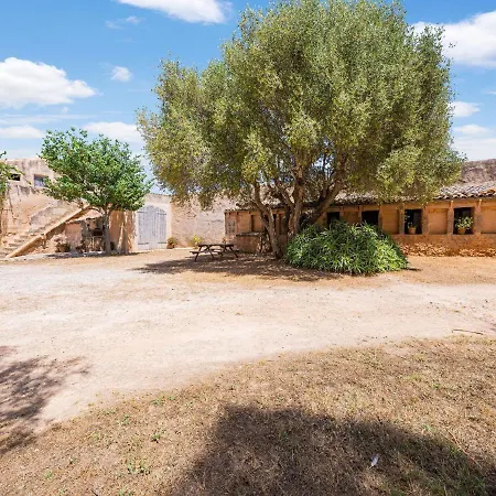 Casa de Férias Stylish With Sauna, Storage, Balcony, Pool Campos (Mallorca)